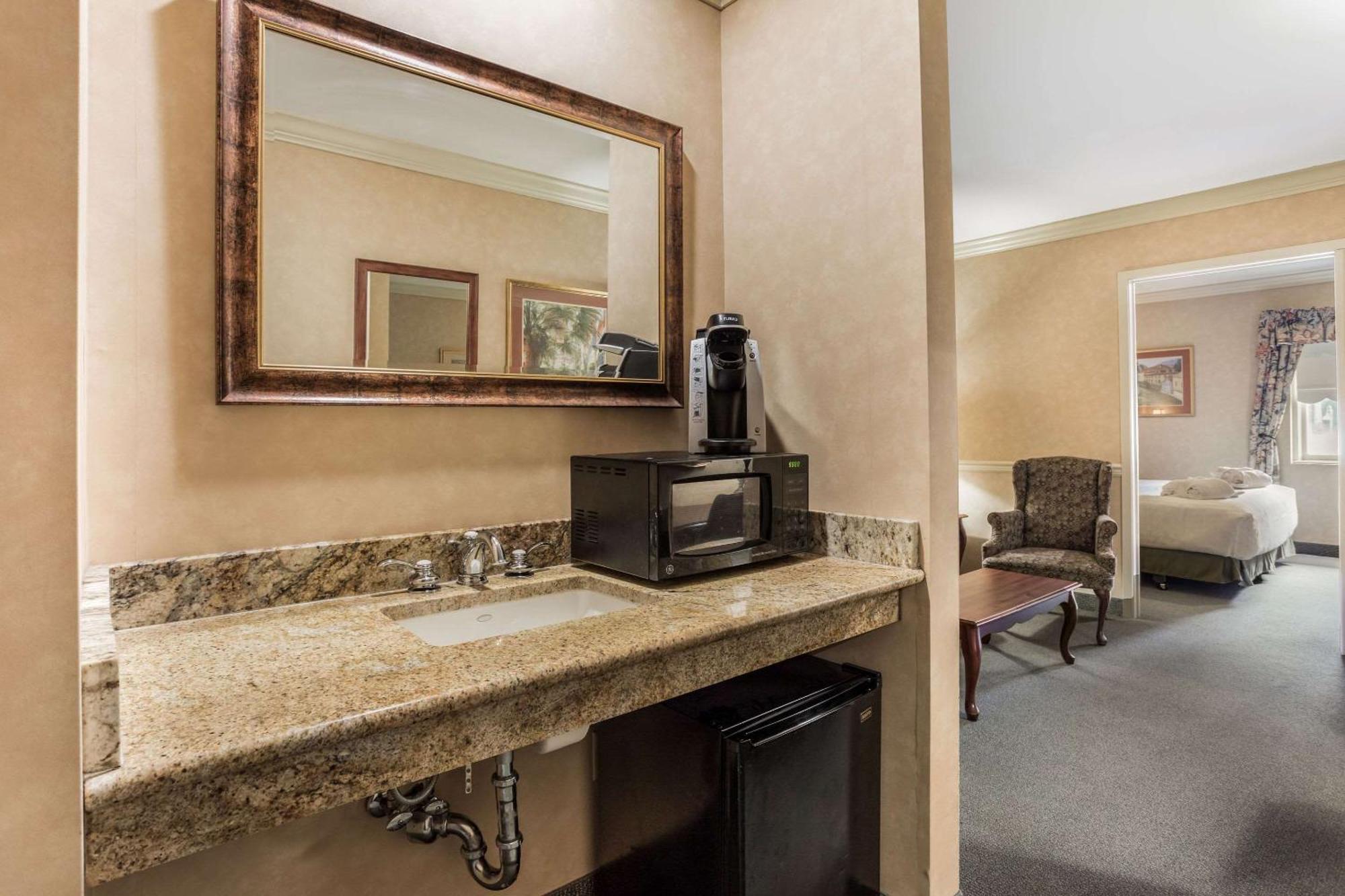 Traditions Hotel & Spa, Ascend Hotel Collection Johnson City Exterior foto